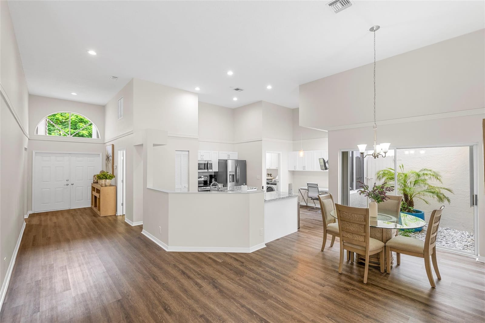 10365 Buena Ventura Drive — photo 2