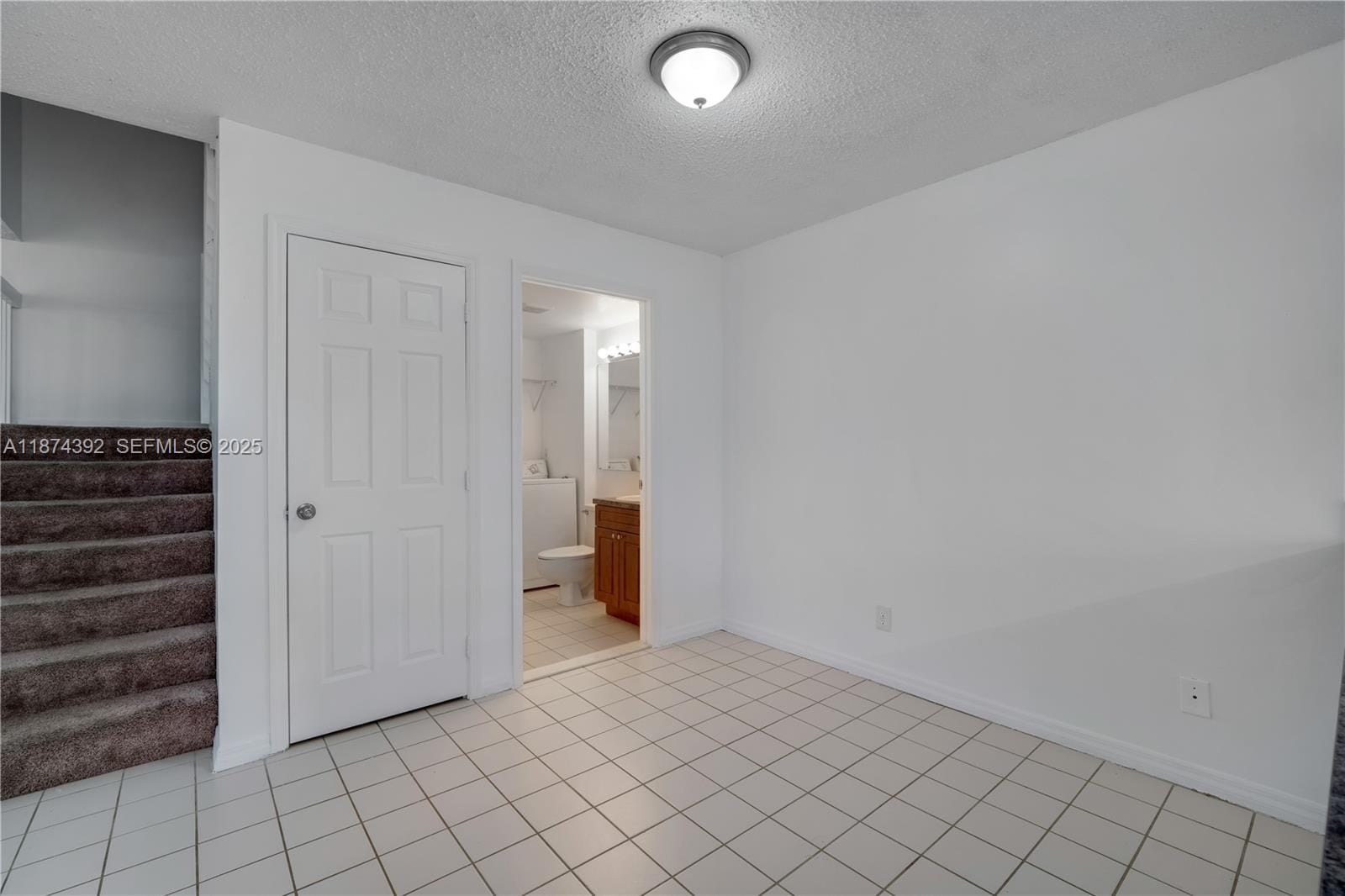 3104 Kingston Court 11D, West Palm Beach, FL 33409 photo 14