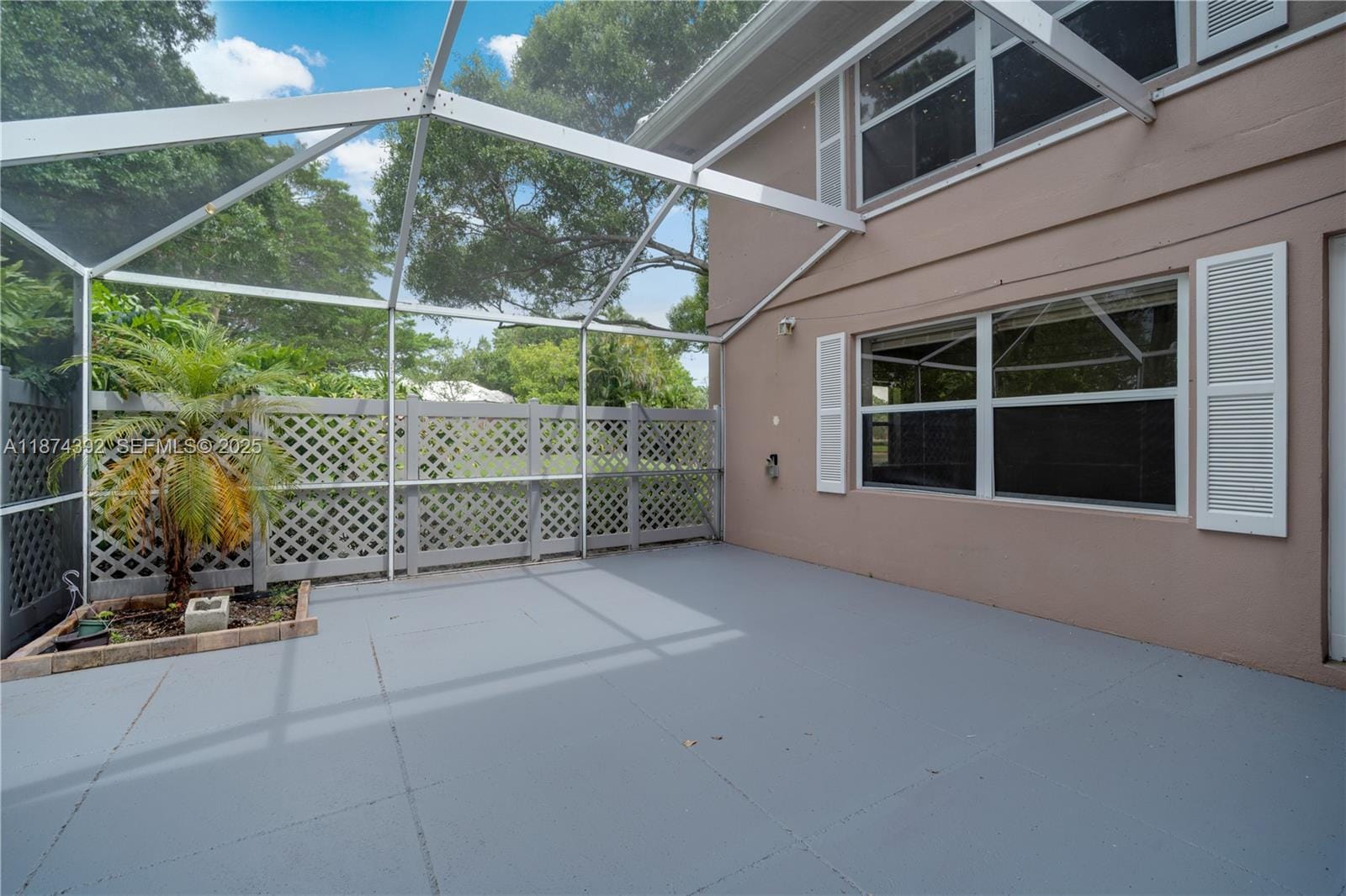 3104 Kingston Court 11D, West Palm Beach, FL 33409 photo 4