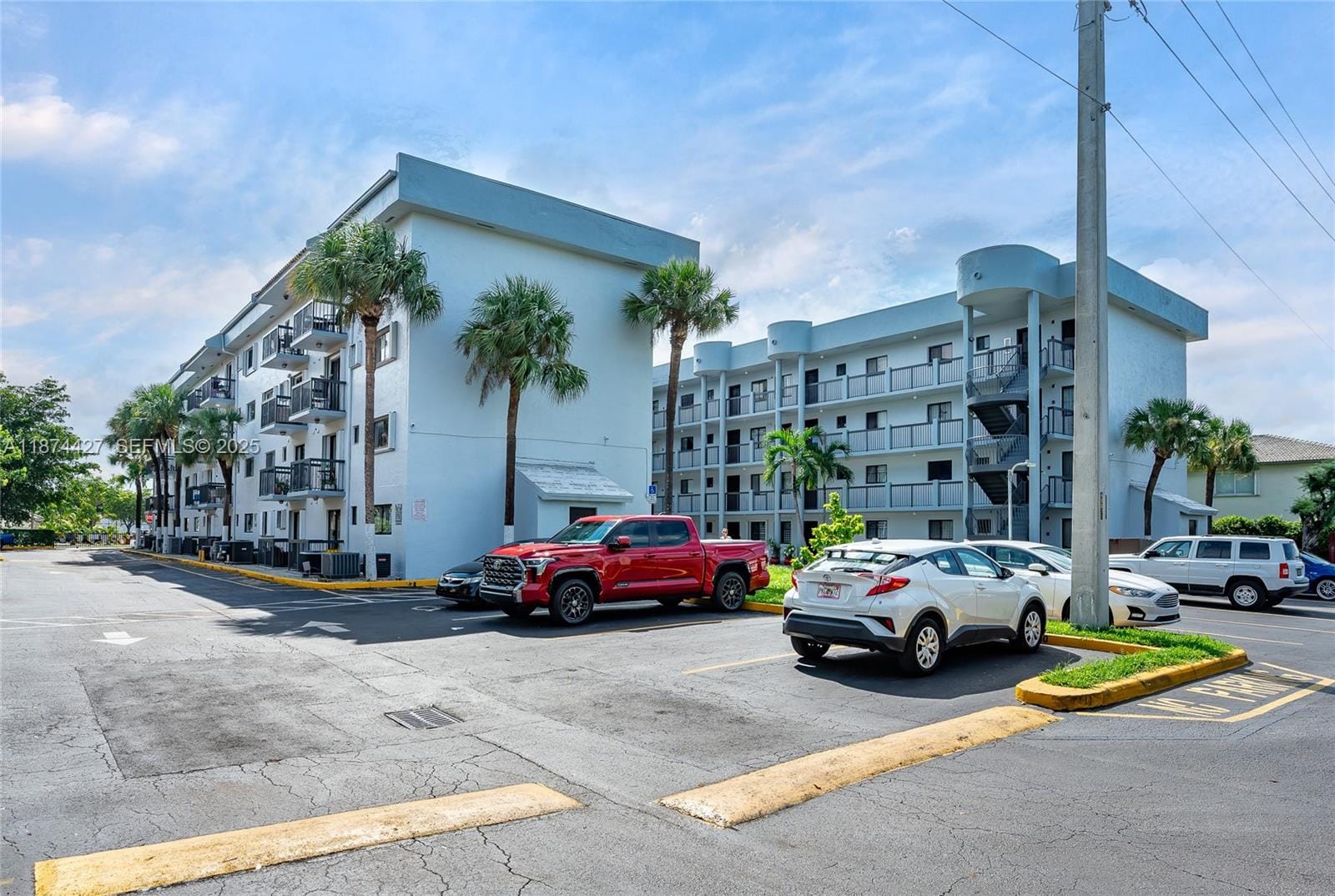 5300 W 21st Court 311, Hialeah, FL 33016