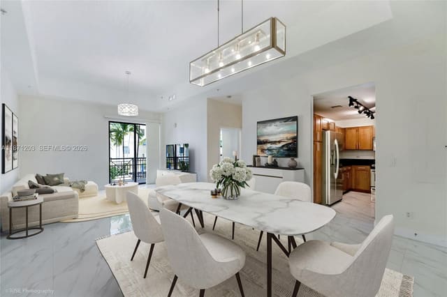 8395 SW 73rd Avenue 511, sold in Colonnade At Dadeland Sw, Miami, FL