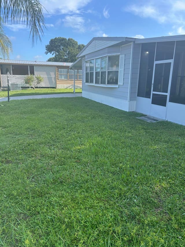 36 San Roberto, sold in Spanish Lakes, Fort Pierce, FL