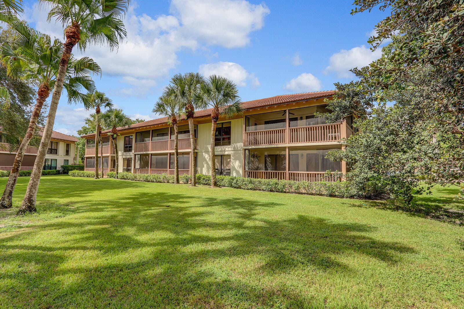 147 Brackenwood Road, Palm Beach Gardens, FL 33418