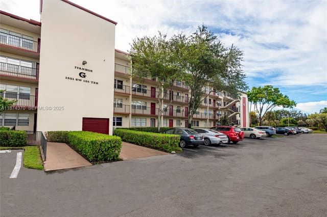 1551 SW 135th Terrace 108G, Pembroke Pines, FL 33027