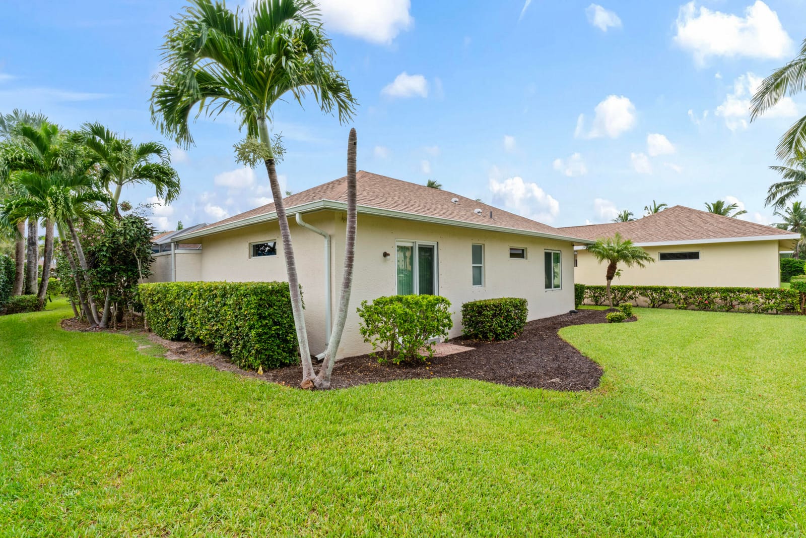 3254 Lakeshore Drive — photo 8