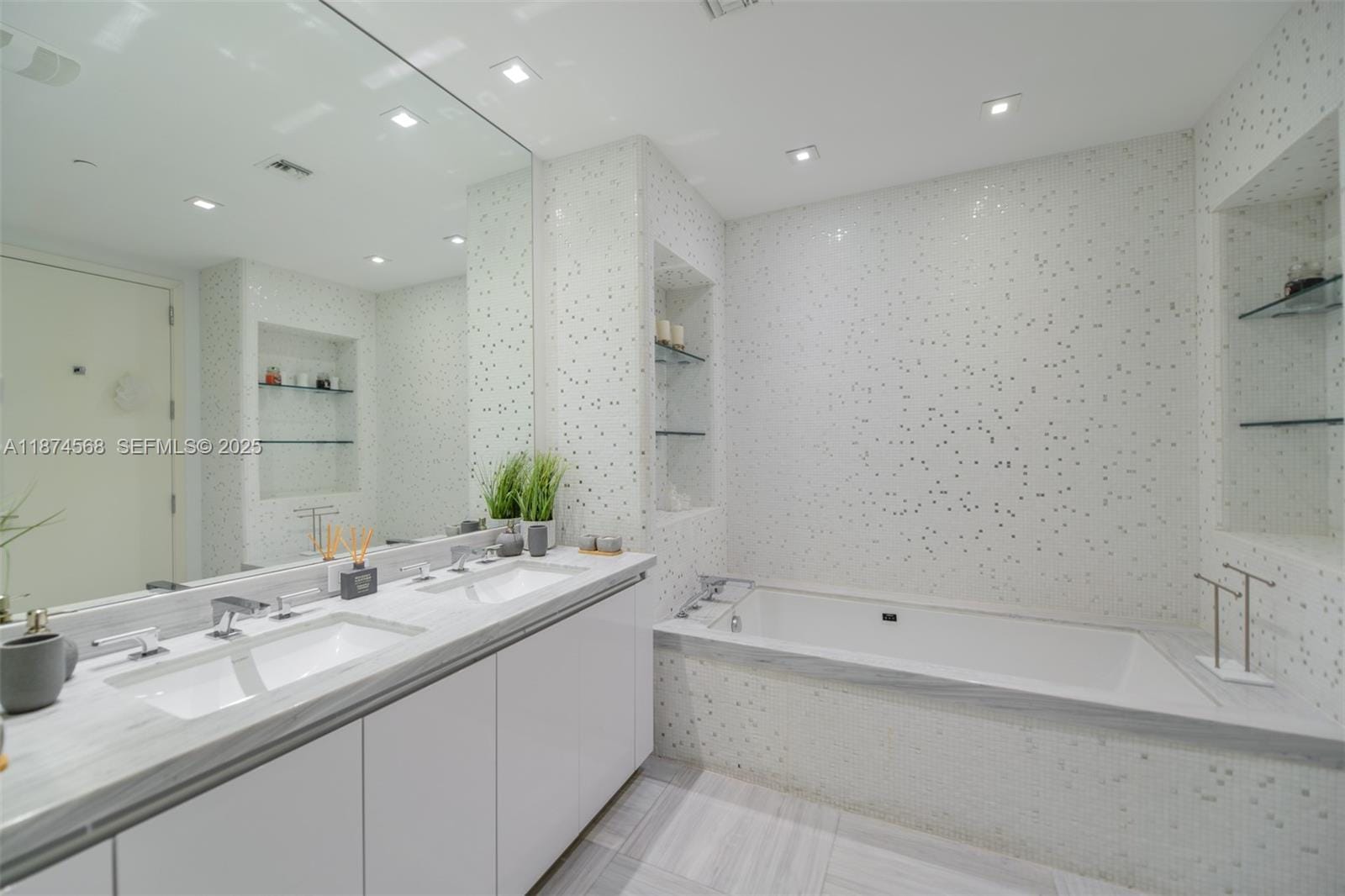 16901 Collins Avenue 4005, Sunny Isles Beach, FL 33160 photo 21