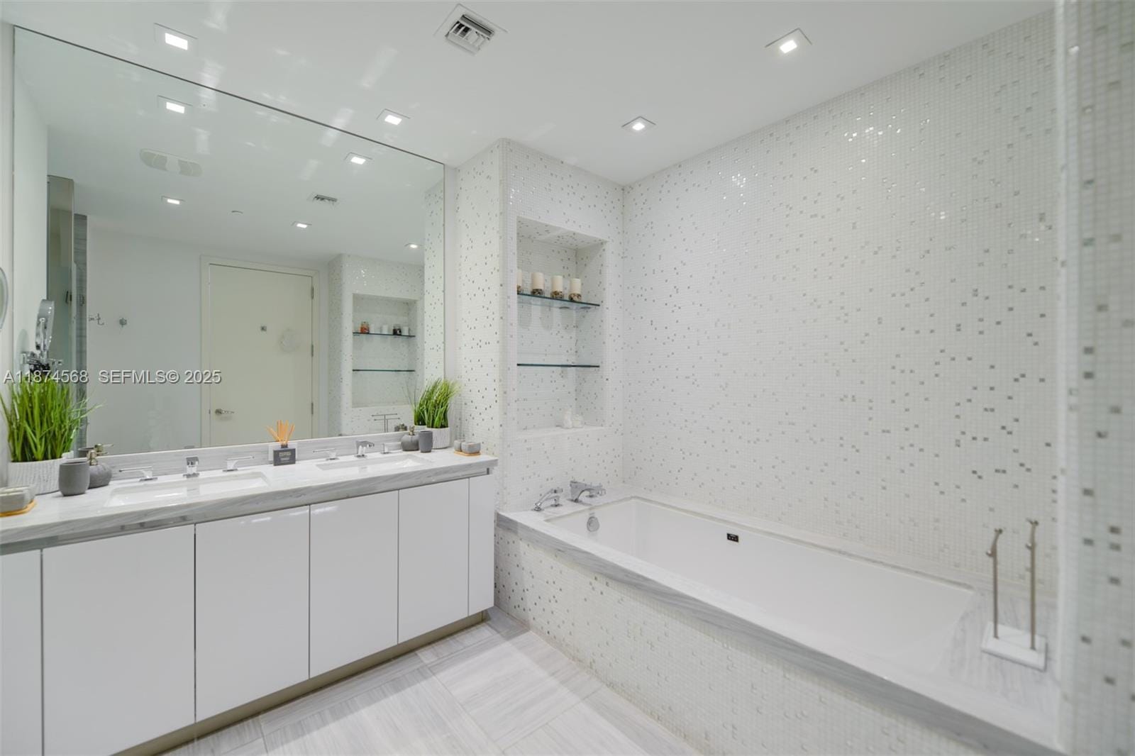 16901 Collins Avenue 4005, Sunny Isles Beach, FL 33160 photo 23