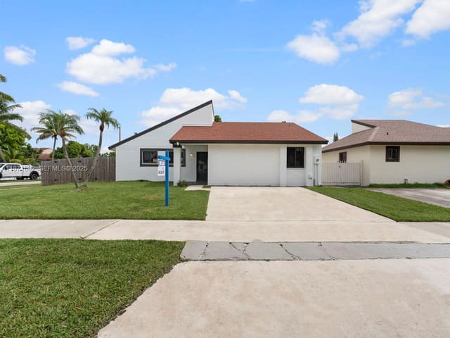 21003 SW 124th Ave Road, sold in Oak Park Sec 7, Miami, FL