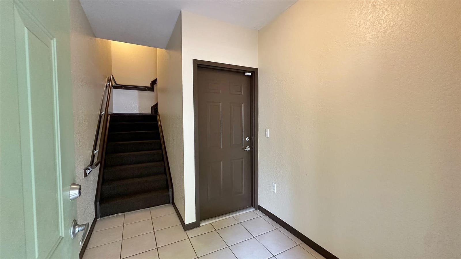 6704 W Sample Road 6704 — photo 3