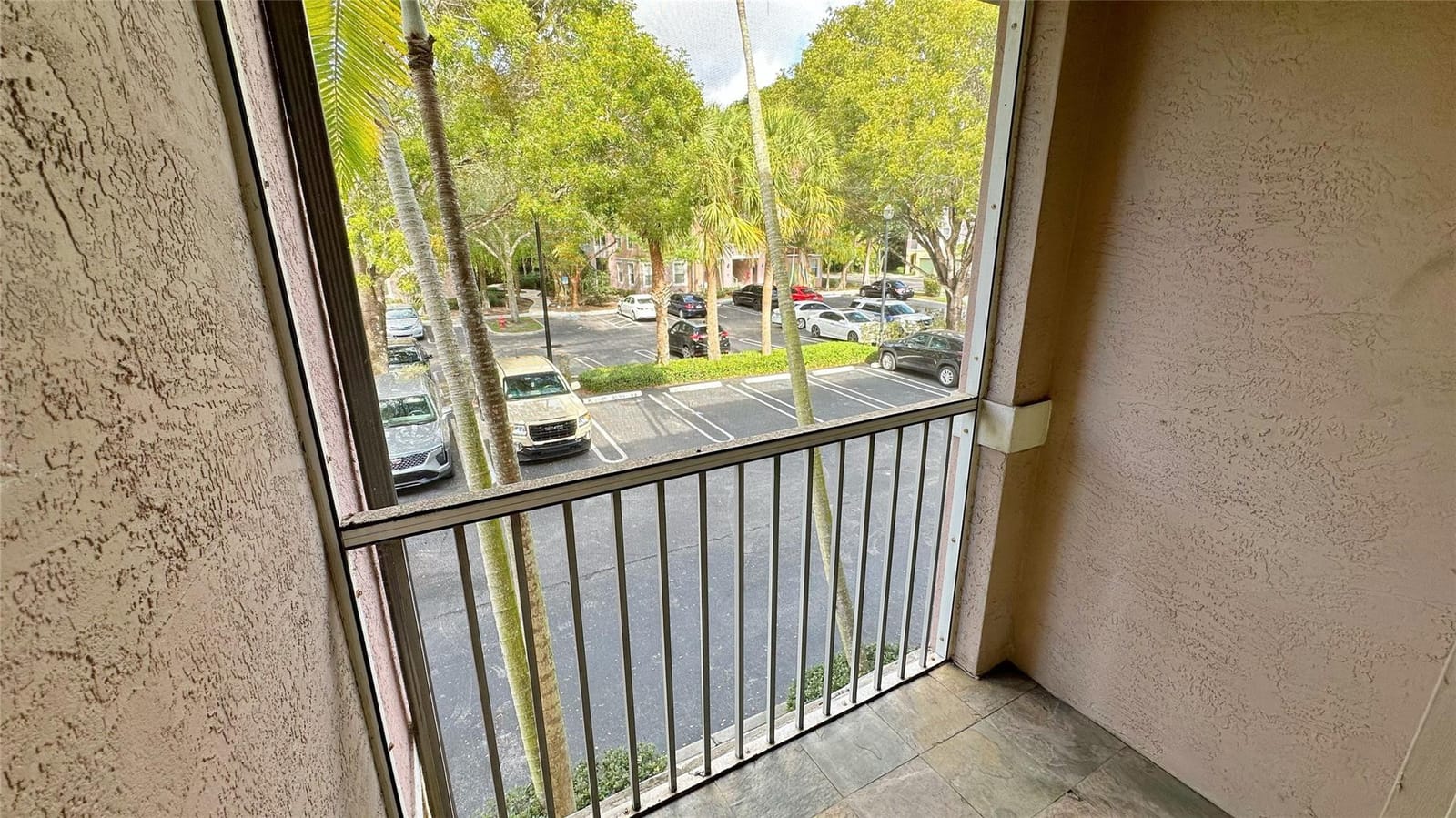 6704 W Sample Road 6704 — photo 9