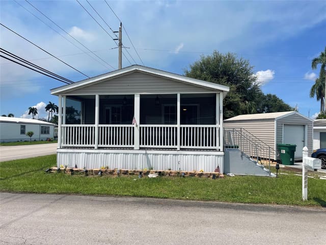 8581 SW 16th Street, sold in Park City Sec One 49-11 B, Davie, FL
