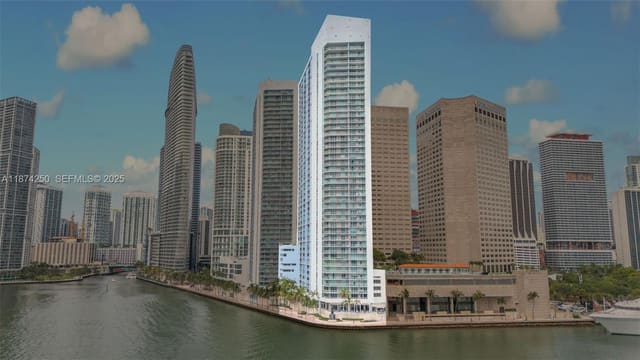 335 S Biscayne Boulevard 2704, Miami, FL 33131