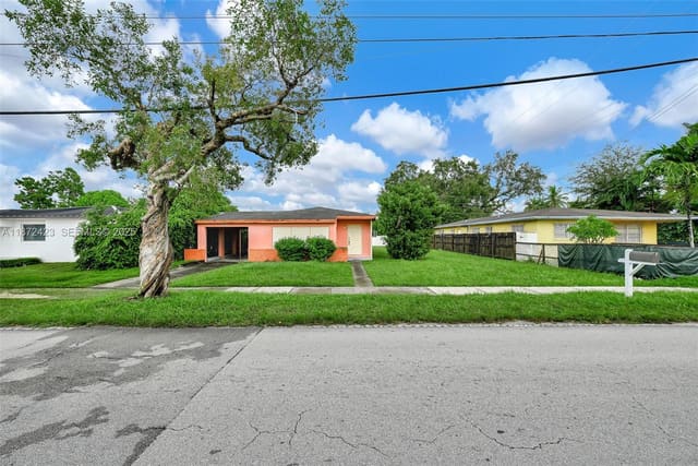 1351 SW 74th Avenue, sold in Sunset Heights, Miami, FL