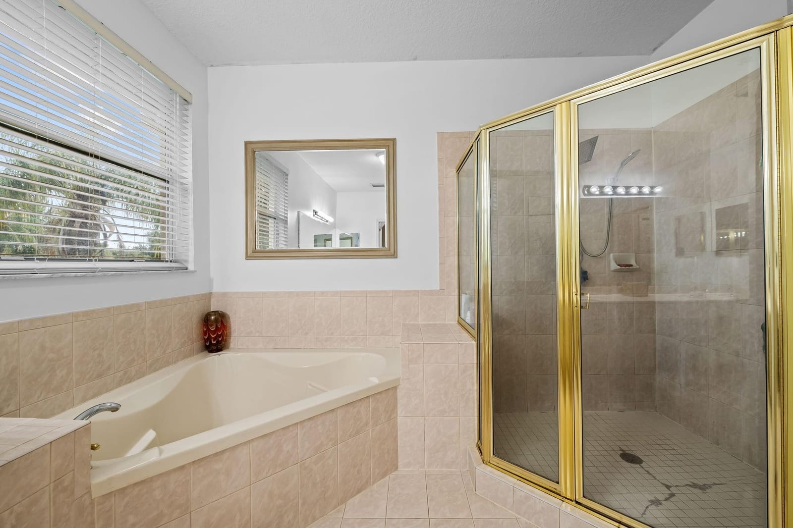 2010 NW 99th Avenue, Pembroke Pines, FL 33024 photo 13