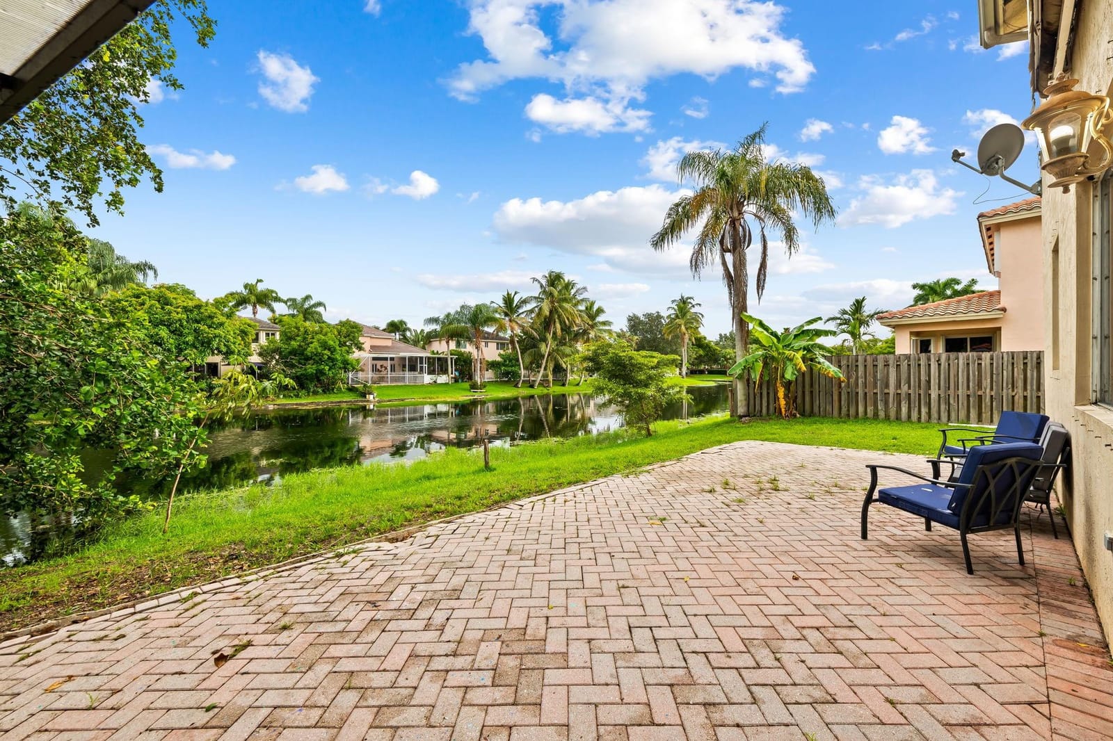 2010 NW 99th Avenue, Pembroke Pines, FL 33024 photo 21