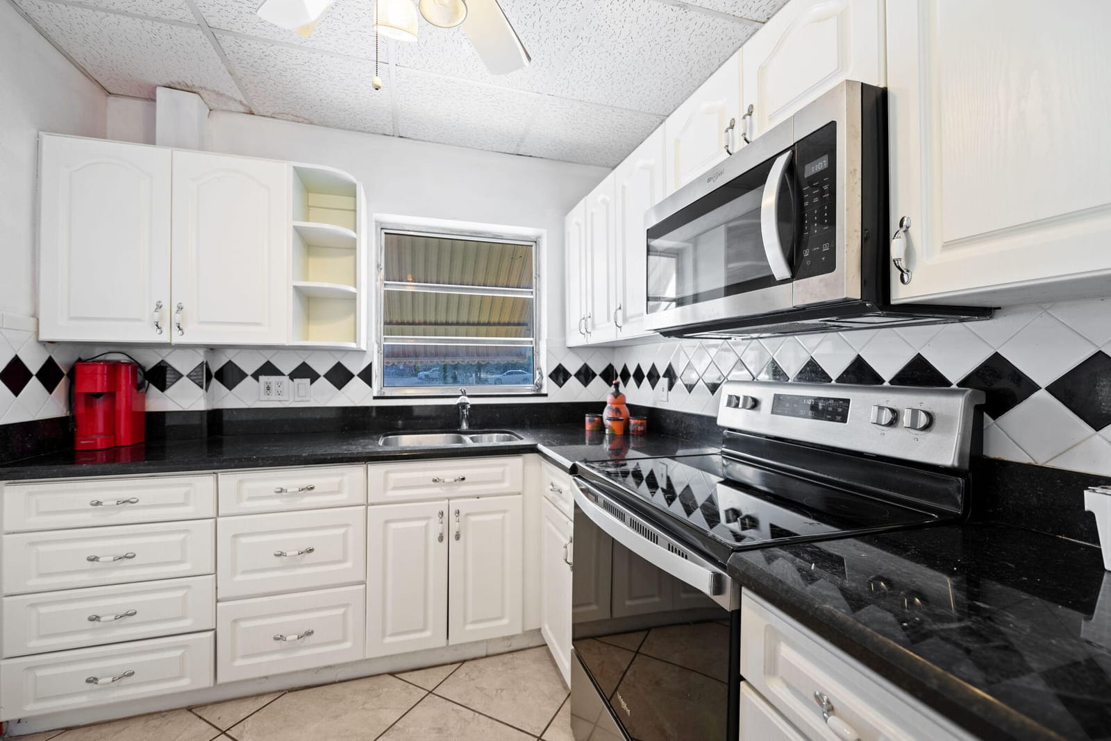 2040 NW 81st Avenue 111 — photo 12