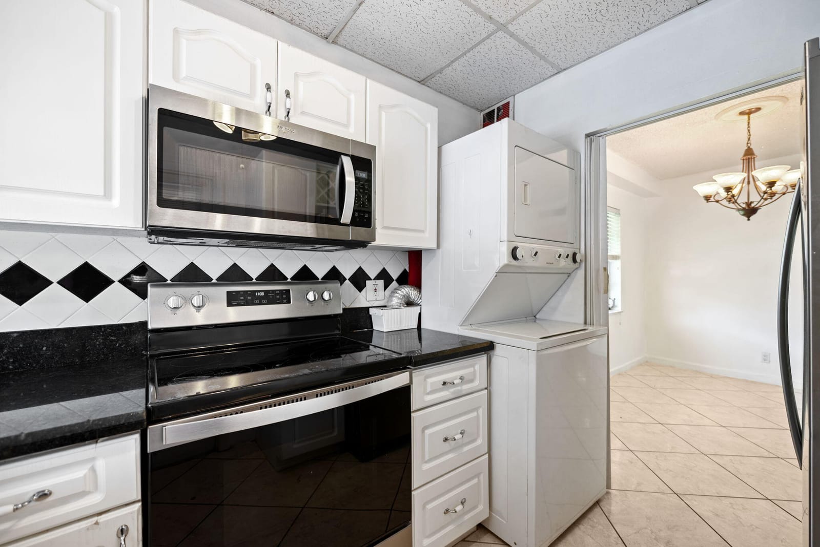 2040 NW 81st Avenue 111, Pembroke Pines, FL 33024 photo 15