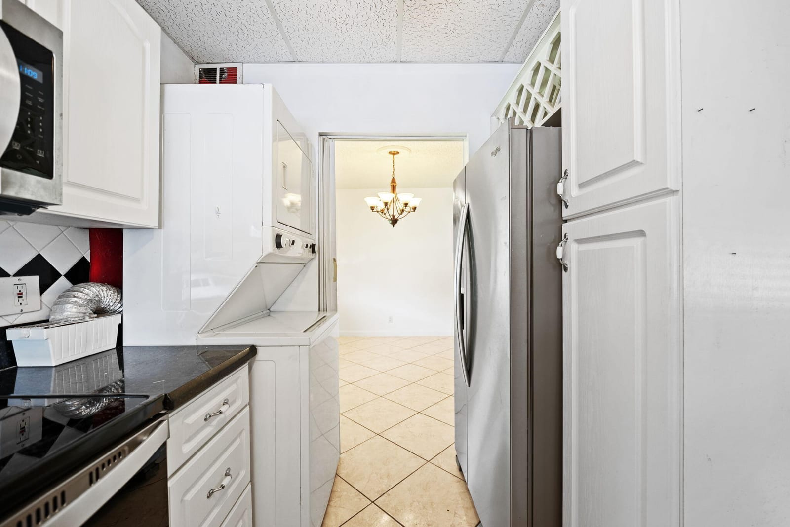 2040 NW 81st Avenue 111, Pembroke Pines, FL 33024 photo 17
