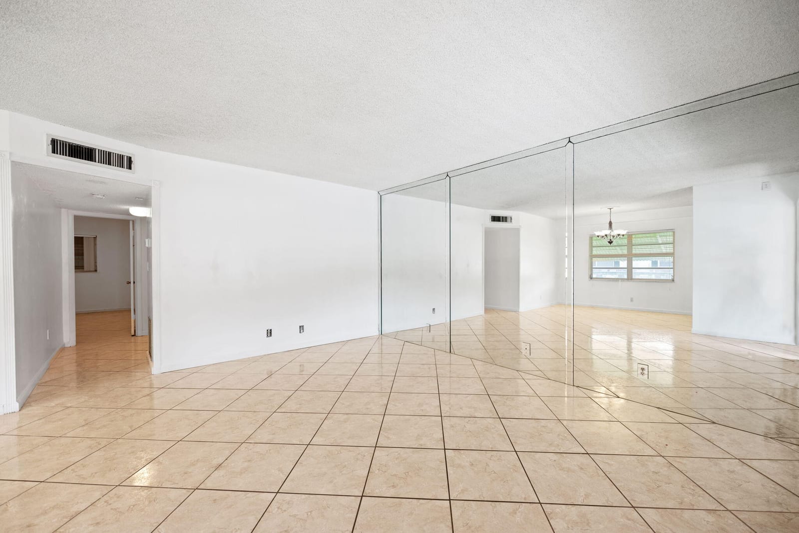 2040 NW 81st Avenue 111 — photo 10
