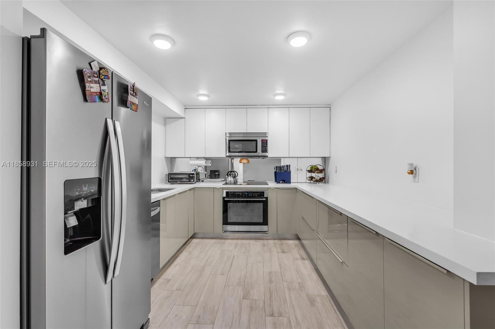 9735 NW 52nd Street 223 — photo 10