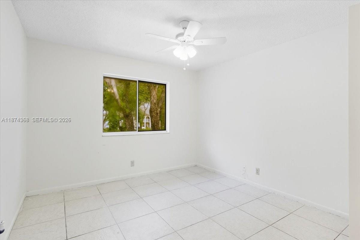 9167 SW 138th Place 9167 — photo 6