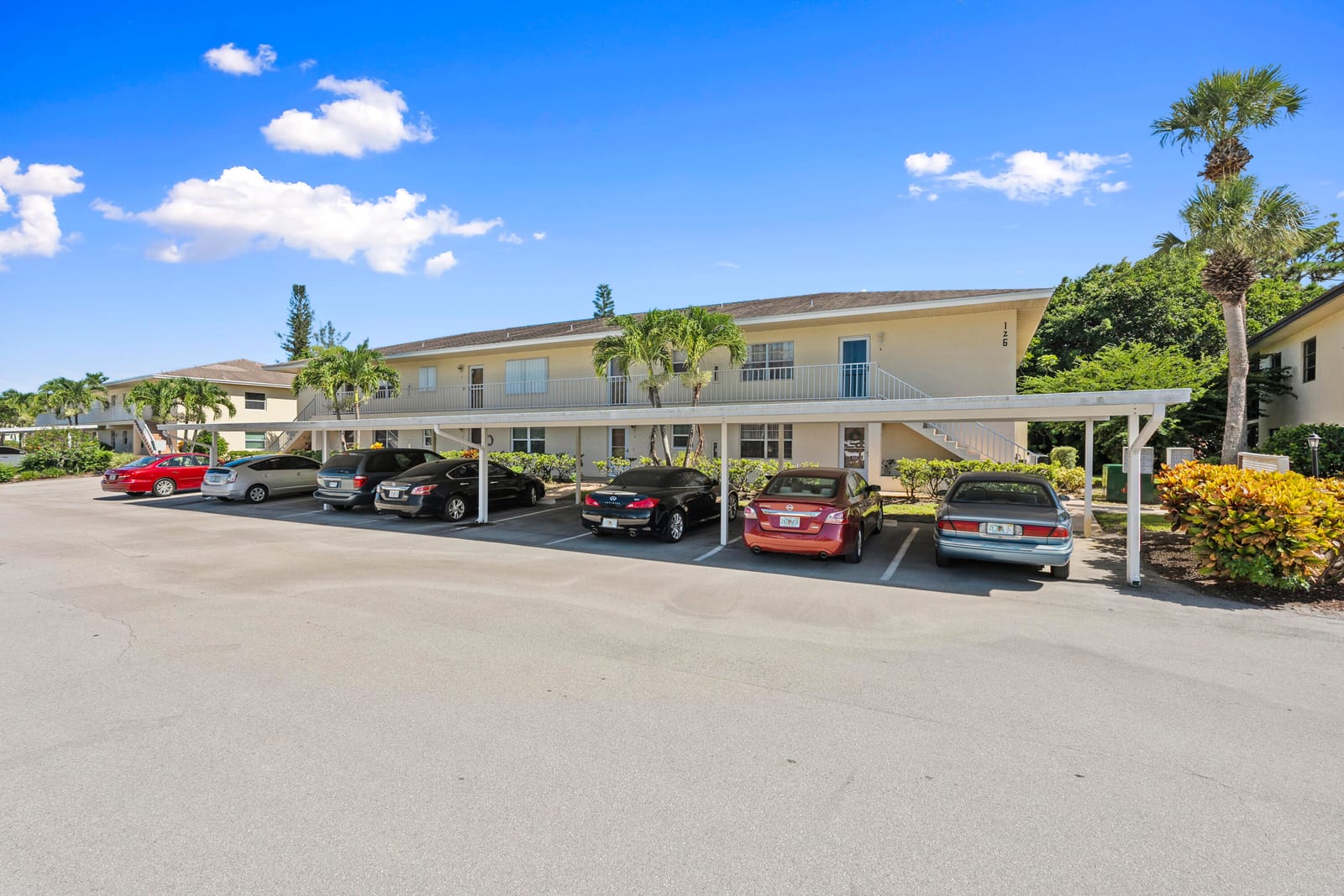 2950 SE Ocean Boulevard 126-8, Stuart, FL 34996 photo 2