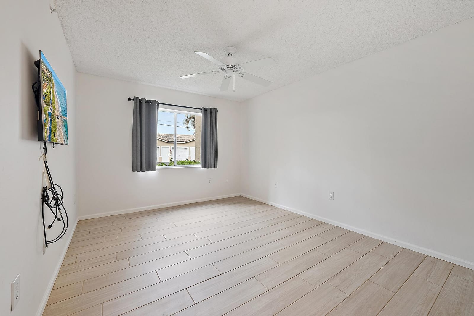 272 Village Boulevard 7111, Tequesta, FL 33469 photo 8