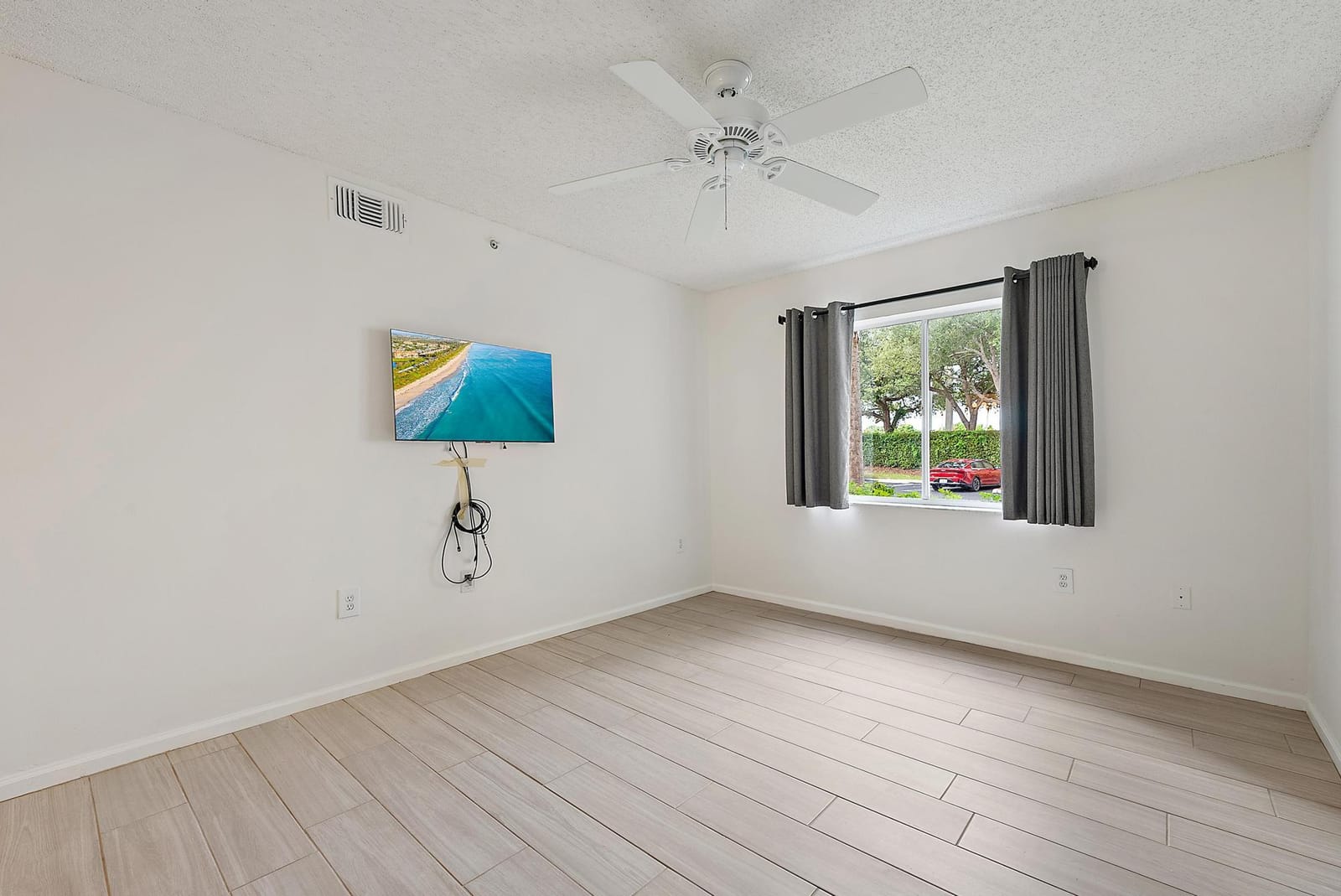 272 Village Boulevard 7111, Tequesta, FL 33469 photo 9