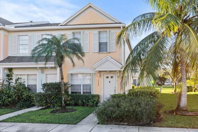 16688 Hemingway Drive 16688, sold in Coconuts At Bonaventure, Weston, FL