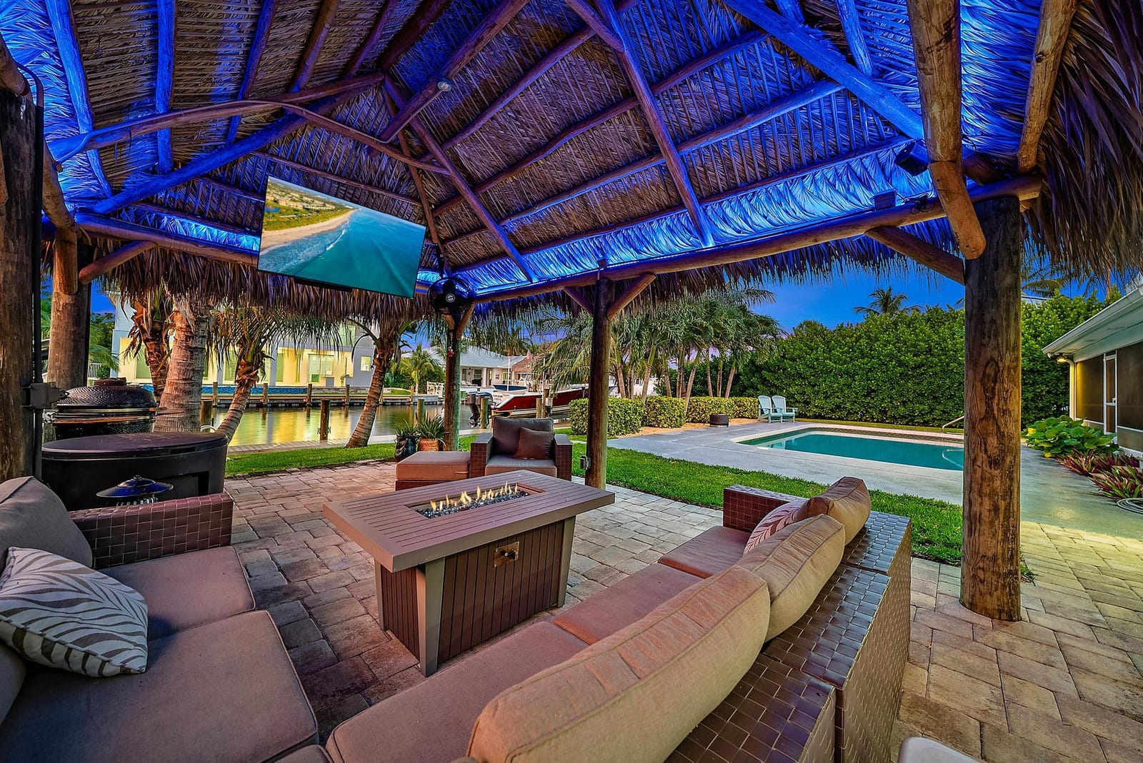 19 Leeward Circle, Tequesta, FL 33469 photo 6