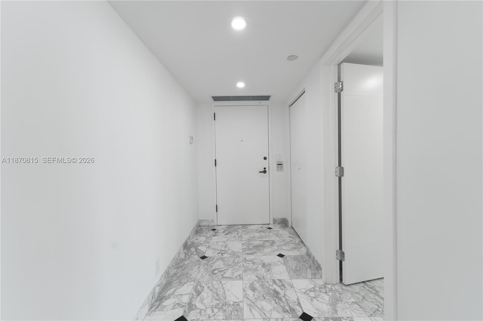 19667 Turnberry Way 20E, Aventura, FL 33180 photo 2