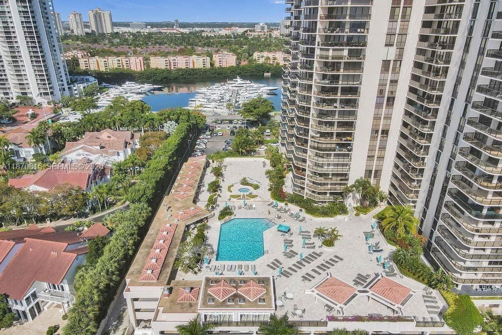 19667 Turnberry Way 20E, Aventura, FL 33180 photo 23