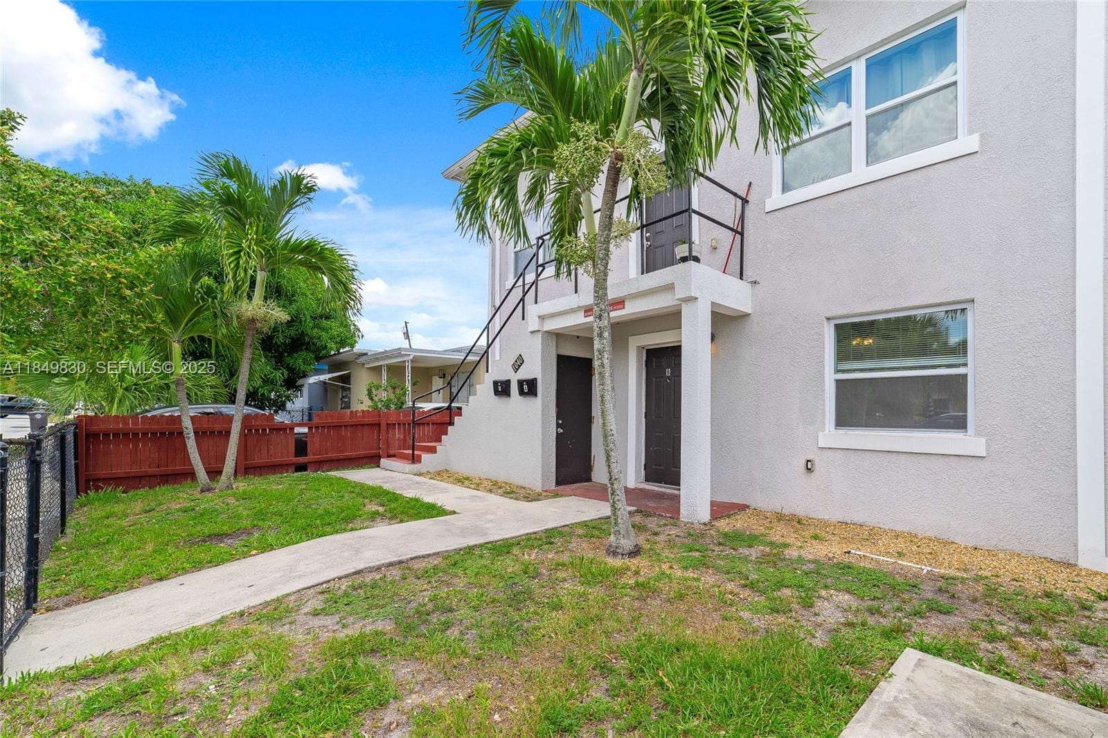 1040 17th Street, West Palm Beach, FL 33407 photo 2