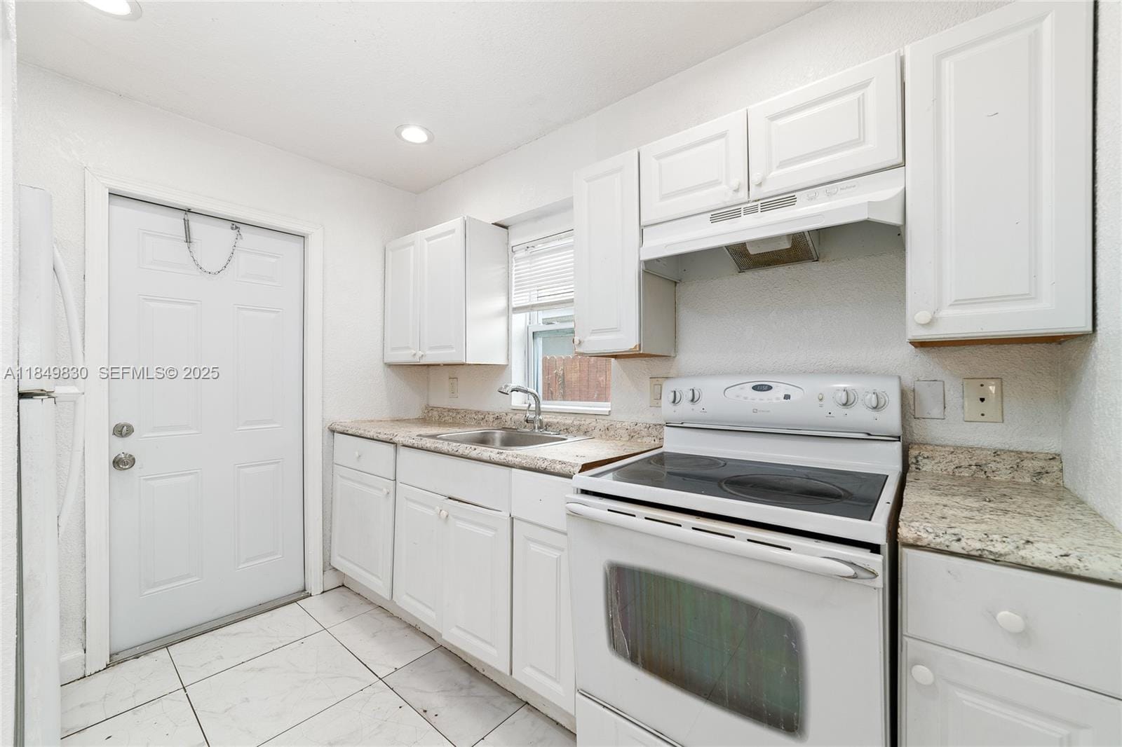 1040 17th Street, West Palm Beach, FL 33407 photo 8