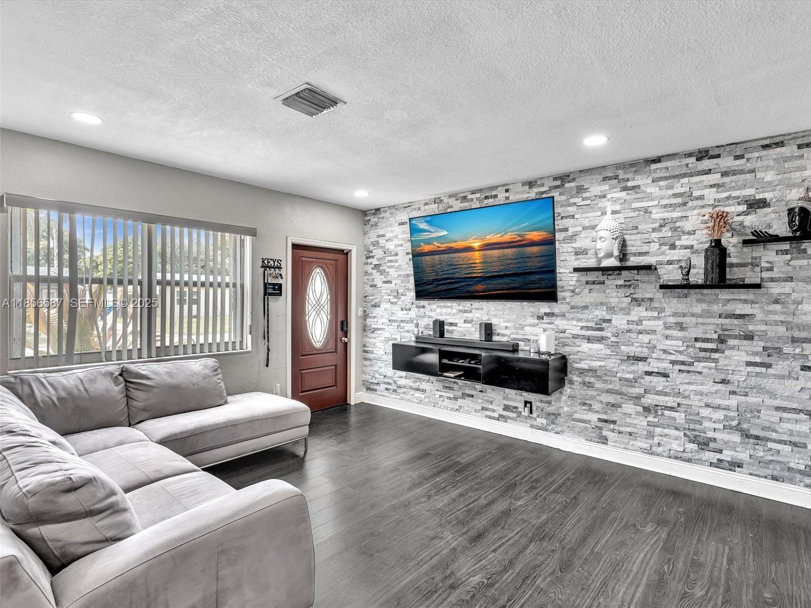 7011 Scott Street, Hollywood, FL 33024