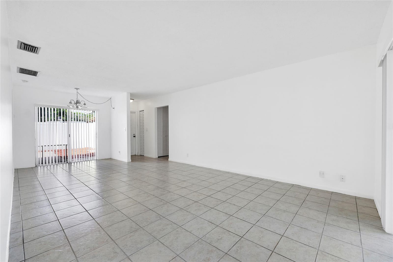 9185 SW 5th Street A, Boca Raton, FL 33428