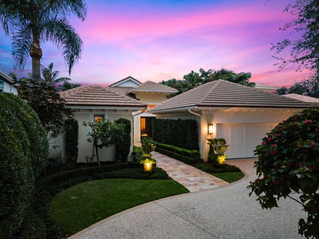 113 Echo Drive, sold in Loxahatchee Club At Maplewood 3 Ph 2, Jupiter, FL