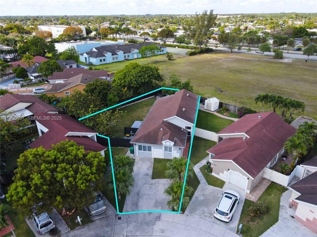11518 SW 174th Street, sold in Colonial Pines, Miami, FL