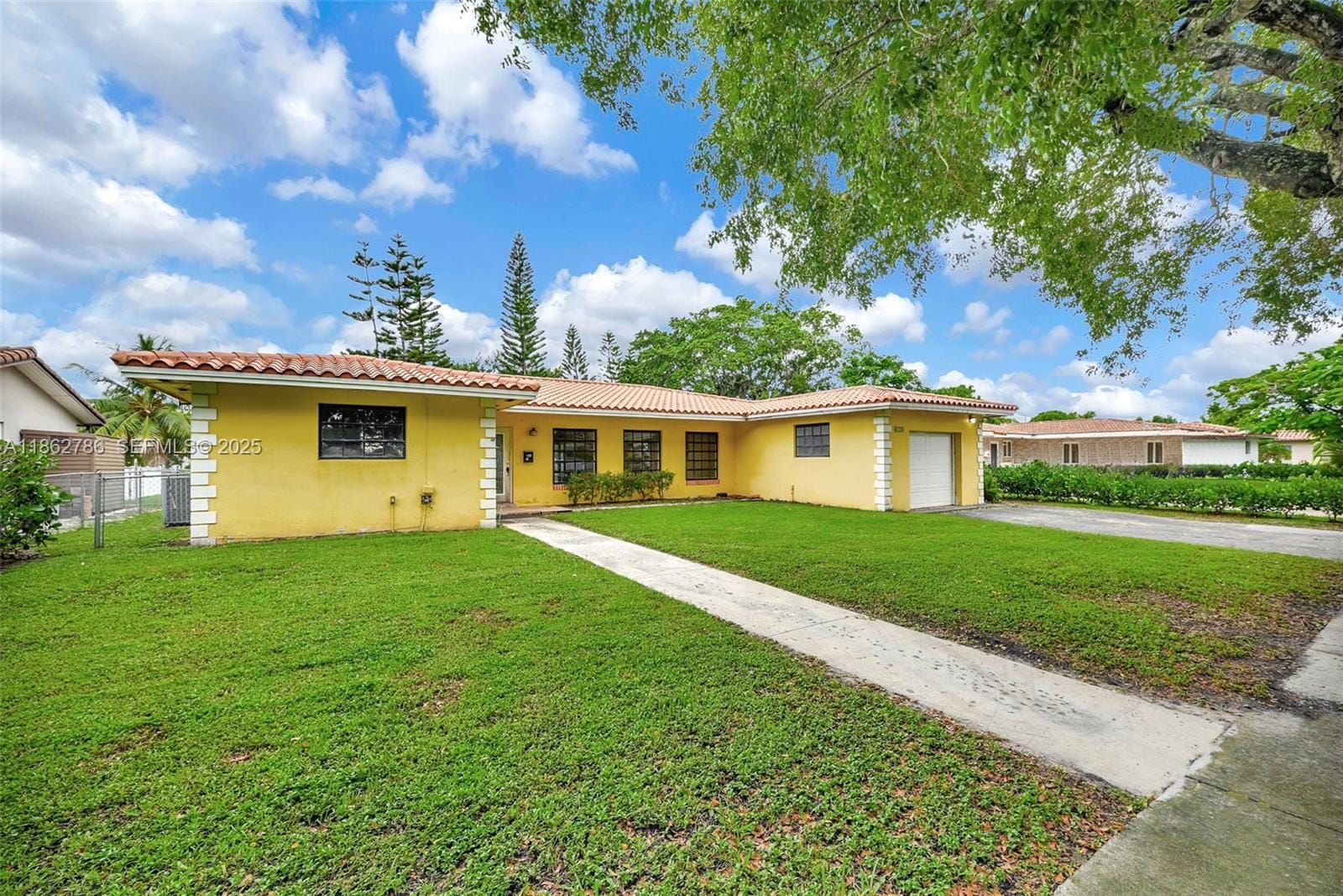 6750 White Oak Drive, Miami Lakes, FL 33014