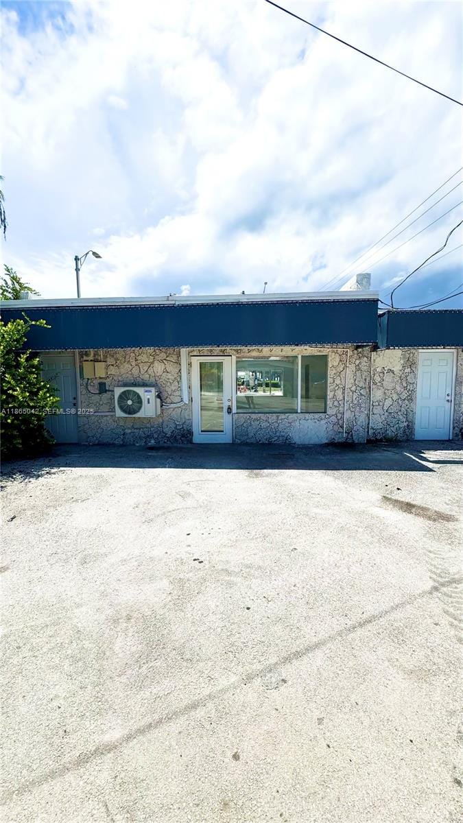 1200 S Federal Highway — photo 2