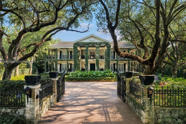 612 Sunset Drive, Coral Gables, FL 33143