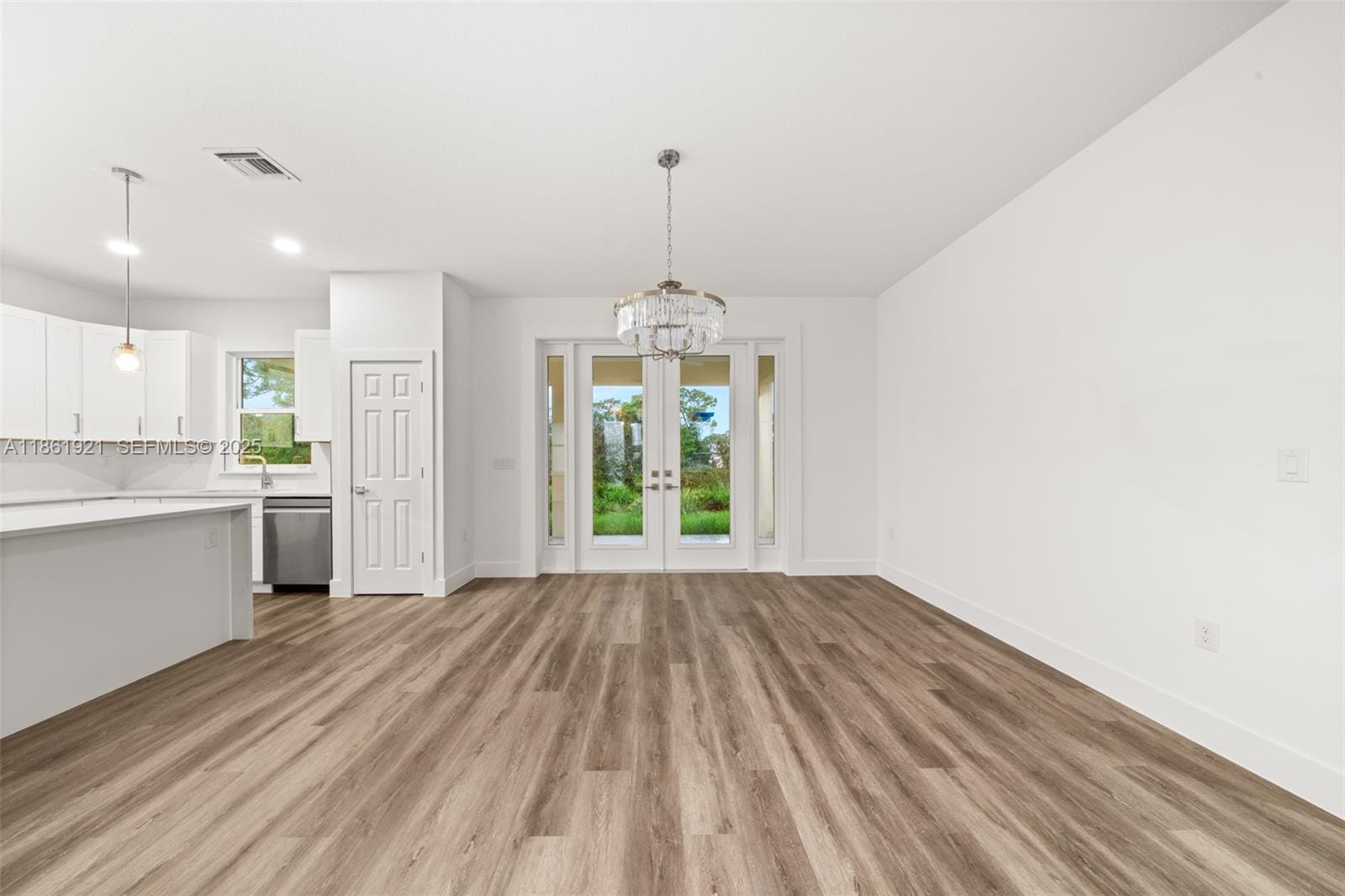 1457 Mitchell Drive, Sebring, FL 33872 photo 10