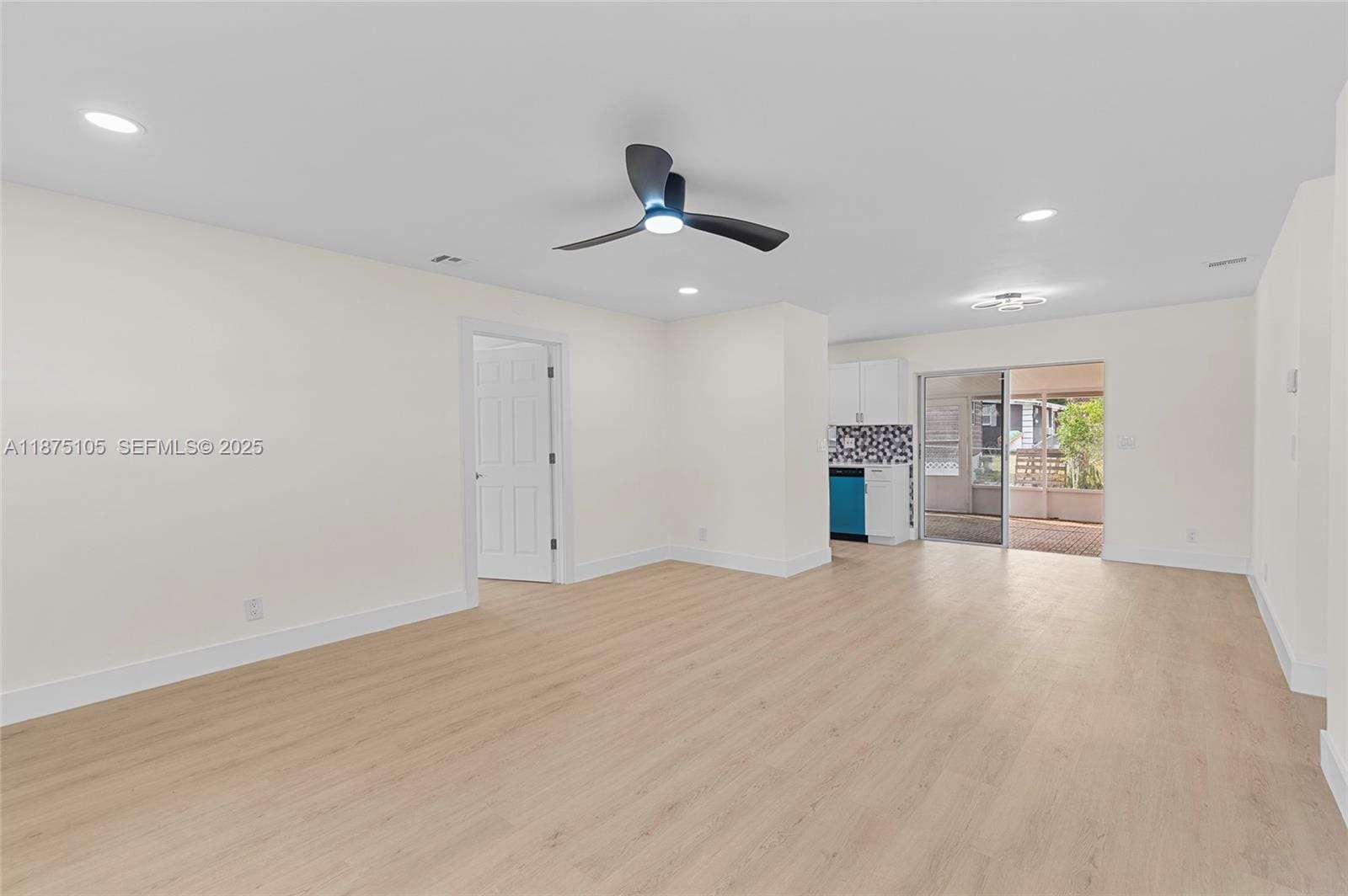 8510 SE Citrus Way — photo 3