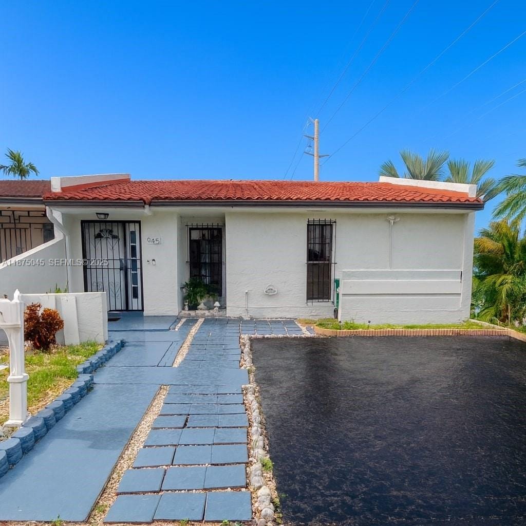 9451 SW 5th Lane, Miami, FL 33174