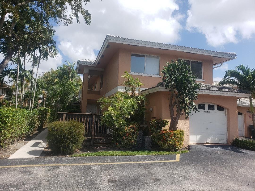 3259 NW 44th Street 1, Oakland Park, FL 33309