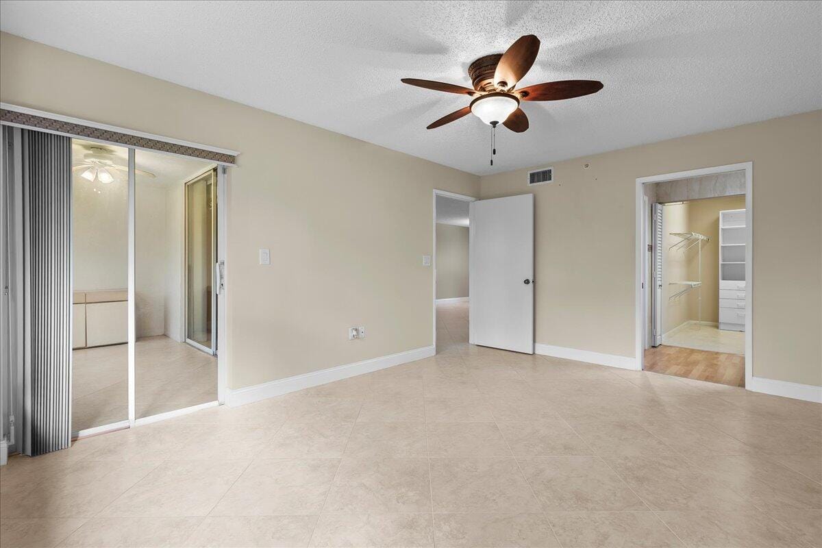 4734 Lucerne Lakes Boulevard E 302, Lake Worth, FL 33467 photo 15
