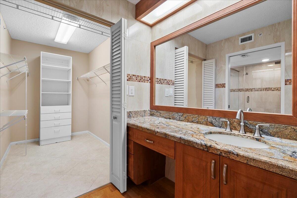 4734 Lucerne Lakes Boulevard E 302, Lake Worth, FL 33467 photo 16