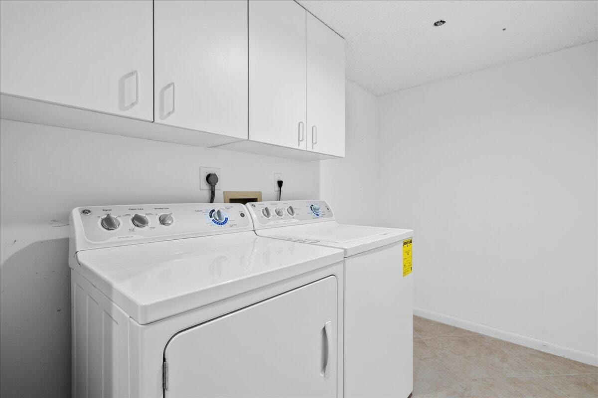 4734 Lucerne Lakes Boulevard E 302, Lake Worth, FL 33467 photo 22