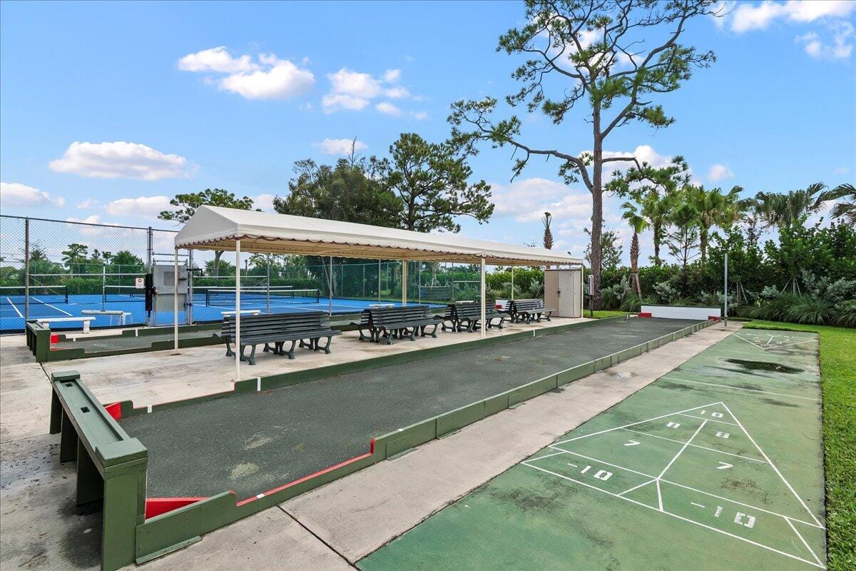 4734 Lucerne Lakes Boulevard E 302, Lake Worth, FL 33467 photo 30