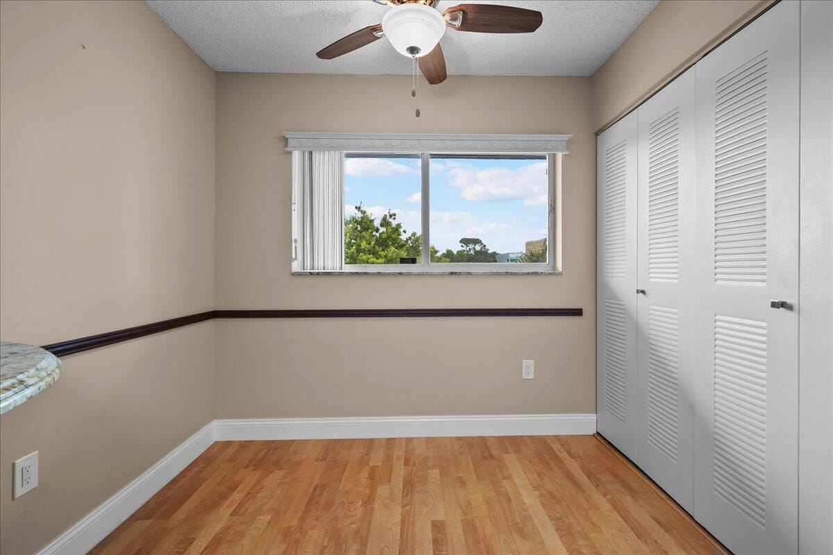 4734 Lucerne Lakes Boulevard E 302, Lake Worth, FL 33467 photo 4